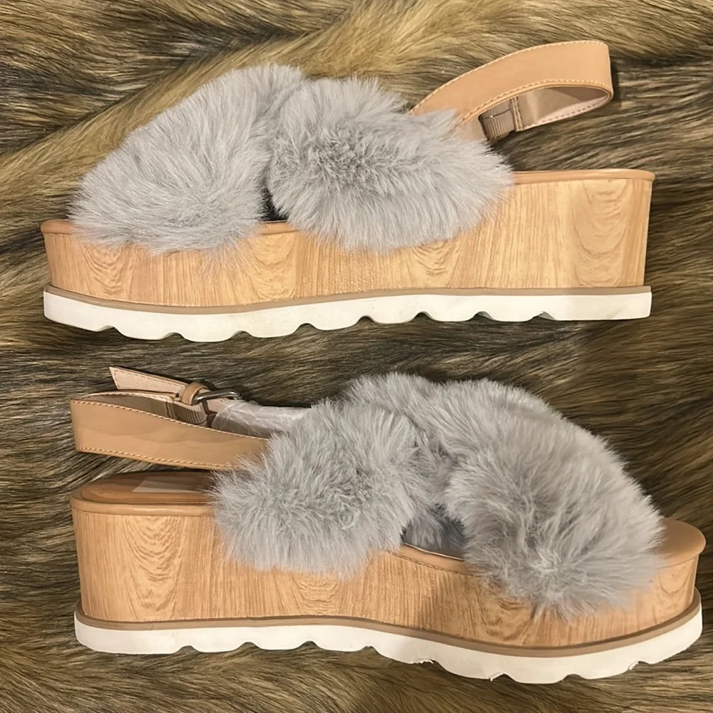 DV By Dolce Vita Liana Faux Fur Platform Sandal In Grey Faux Fur - Picture 5 of 7